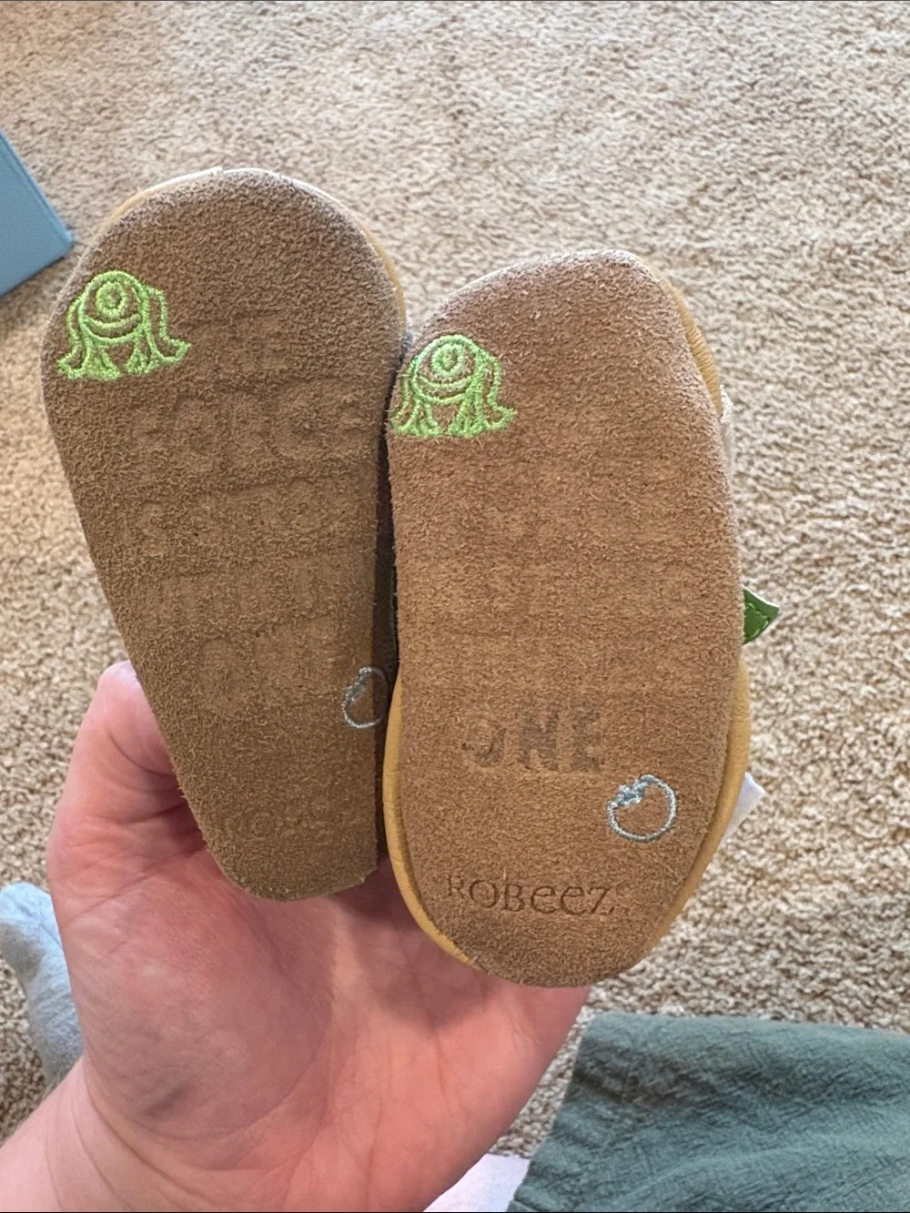 Robeez leather moccasin crib shoes Star Wars grogu baby yoda the child